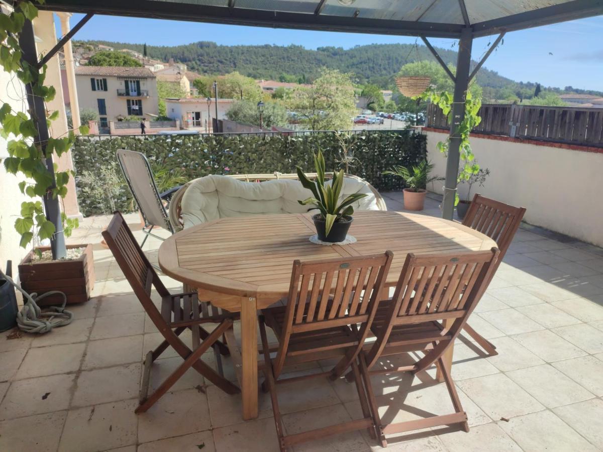 Appartement Provencal Avec Terrasse Dans Le Var Les Arcs-sur-Argens Exteriör bild