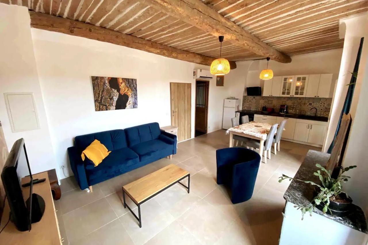 Appartement Provencal Avec Terrasse Dans Le Var Les Arcs-sur-Argens Exteriör bild